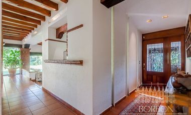VILLA AMARELA
