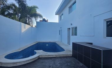 Casa en Venta sobre Avenida Principal – Ciudad Caucel