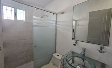 Casa en Venta sobre Avenida Principal – Ciudad Caucel
