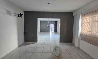 Casa en Venta sobre Avenida Principal – Ciudad Caucel
