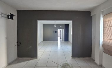 Casa en Venta sobre Avenida Principal – Ciudad Caucel