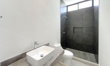 Casa en venta en Cholul Mérida Privada Morera 3 recamaras y alberca