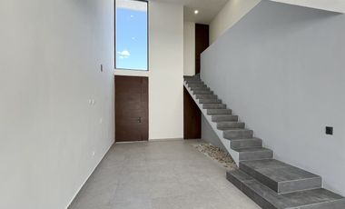 Casa en venta en Cholul Mérida Privada Morera 3 recamaras y alberca