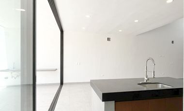 Casa en venta en Cholul Mérida Privada Morera 3 recamaras y alberca