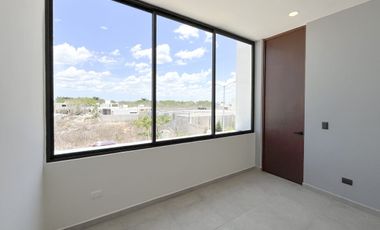 Casa en venta en Cholul Mérida Privada Morera 3 recamaras y alberca