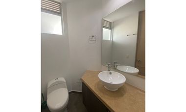 APARTAMENTO EN EL CONJUNTO RESERVA DE LA SIERRA