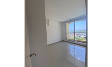 APARTAMENTO EN EL CONJUNTO RESERVA DE LA SIERRA