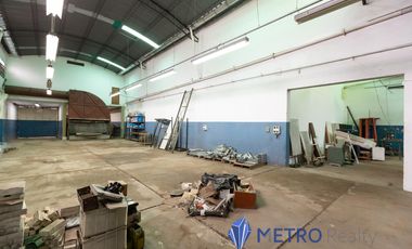 Alquiler Depósito/Galpon en Olivos con oficinas