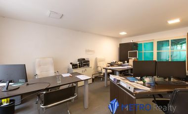 Alquiler Depósito/Galpon en Olivos con oficinas