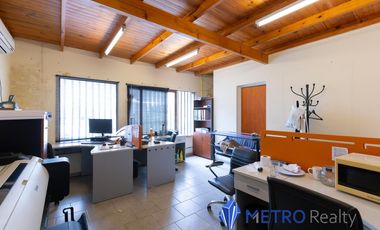 Alquiler Depósito/Galpon en Olivos con oficinas