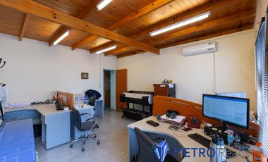 Alquiler Depósito/Galpon en Olivos con oficinas