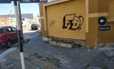 Casa + Local Comercial a la Venta en Wilde