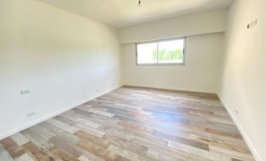 Casa en alquiler a estrenar de 4 dormitorios con pileta