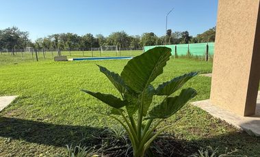 Casa en alquiler a estrenar de 4 dormitorios con pileta