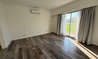 Casa en alquiler a estrenar de 4 dormitorios con pileta