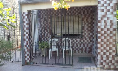 VENTA DE CASA EN VILLA SARMIENTO - MORON-