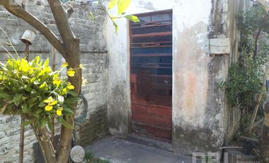 VENTA DE CASA EN VILLA SARMIENTO - MORON-