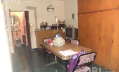 VENTA DE CASA EN VILLA SARMIENTO - MORON-