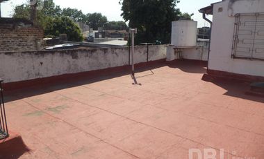 VENTA DE CASA EN VILLA SARMIENTO - MORON-