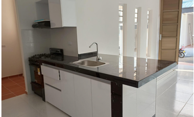 VENTA DE HERMOSA CASA PARA ESTRENAR