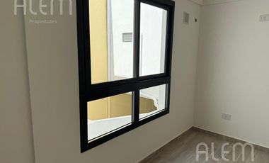 Departamento MONOAMBIENTE en Lomas de Zamora Oeste
