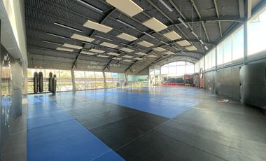 Local Comercial en Renta, Jinetes, 400m2