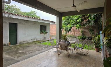 Casa en zona de Roca y Adolfo de la Vega