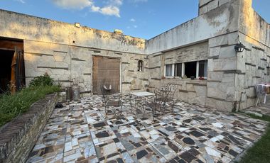 VENTA CHALET 3 DORMITORIOS EN ROLDAN
