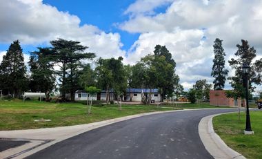 Venta - Casa en Barrio Santa Sofia - Pilar del Este