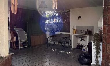 Departamento tres ambientes al frente en P. H