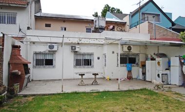 VENTA CASA MULTIFAMILIAR EN VILLA ADELINA