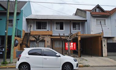 VENTA CASA MULTIFAMILIAR EN VILLA ADELINA