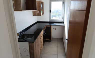 Departamento de dos ambientes con cochera cubierta-Ituzaingo Norte