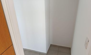 Departamento de dos ambientes con cochera cubierta-Ituzaingo Norte