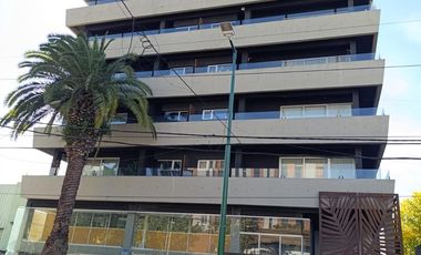 Departamento de dos ambientes con cochera cubierta-Ituzaingo Norte