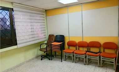 SE VENDE OFICINA EN EL CENTRO HISTÓRICO, SANTA MARTA