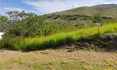 VENTA DE LOTE EN CONDOMINIO CAMPESTRE EN DAPA MEDIO