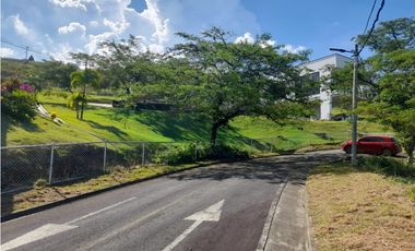 VENTA DE LOTE EN CONDOMINIO CAMPESTRE EN DAPA MEDIO