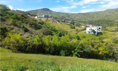 VENTA DE LOTE EN CONDOMINIO CAMPESTRE EN DAPA MEDIO