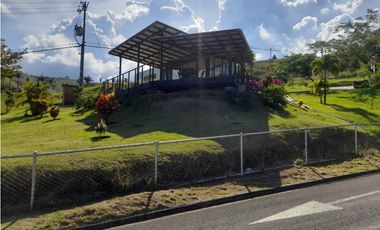 VENTA DE LOTE EN CONDOMINIO CAMPESTRE EN DAPA MEDIO