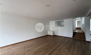 Casa en arriendo, barrio La Camelia, Manizales