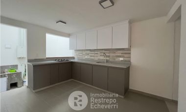 Casa en arriendo, barrio La Camelia, Manizales