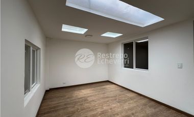 Casa en arriendo, barrio La Camelia, Manizales