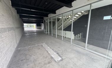 Oficina o local por piso (disponible en oiso 1 y piso 2)