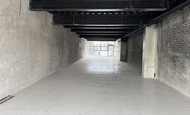 Oficina o local por piso (disponible en oiso 1 y piso 2)