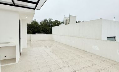 Casa en venta en Fracc. La Finca - Amplios espacios y funcionalidad