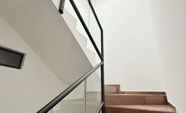 Casa en venta en Fracc. La Finca - Amplios espacios y funcionalidad