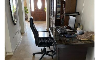 Cumbayá, Casa en Venta, 592m2, 6 Habitaciones
