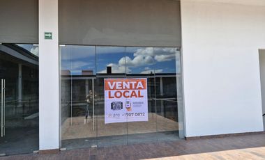 VENTA | RENTA Local Comercial, Servicios u Oficina  de 52.74 obra gris con terraza