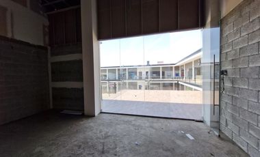 VENTA | RENTA Local Comercial, Servicios u Oficina  de 52.74 obra gris con terraza